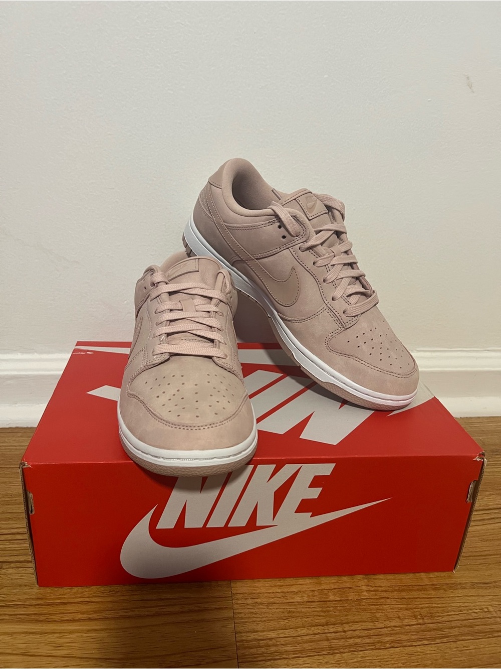 Nike Low-Top Sneakers in Dusty Pink with White Soles